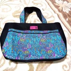 ハンドメイド　花柄トートバッグ