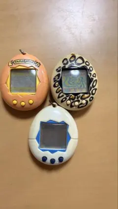 【ジャンク】たまごっち2個セット、1個類似品おまけ