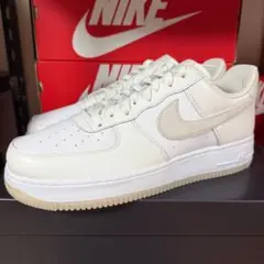 NIKE エアフォース1 新品　FN5832-100　29.0のサムネイル