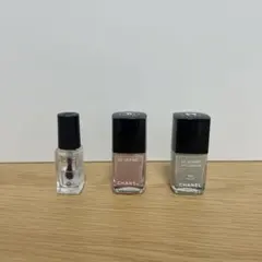 CHANELネイル 521 559 （残量4割)とNAIL HOLIC（半量残）のサムネイル