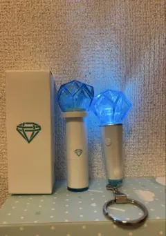 SHINee キーホルダーミニペンライト SHINee MINI FANLIGHT KEYRING ペンライト キーリング - メルカリ