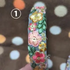 mimi様専用　花柄刺繍レースカチューシャ