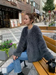 グレイル　Vネックフェザーシャギーコート