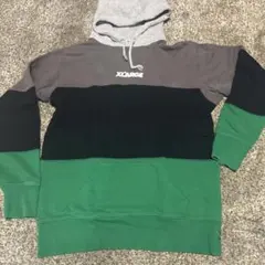 XLARGE フード付きパーカー グレー/ブラック/グリーン