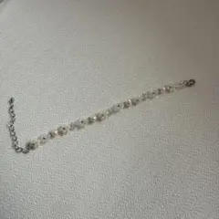 ビーズ　フラワーブレスレット