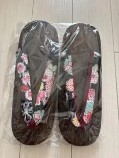 【新品・送料込み】花柄下駄