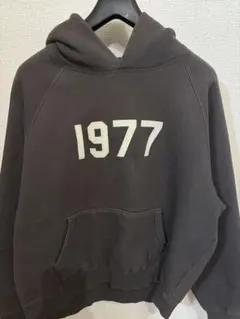 エッセンシャル　レディースパーカーM