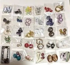 新品 ピアス イヤリング 素材 30袋セット ビーズ等 アソート
