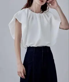 M7days 【洗える】裾シャーリングブラウス Marisol 掲載 - メルカリ