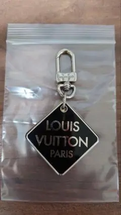 【美品✨】LOUIS VUITTON キーリング ドラゴンヌ ダミエ ホワイト 美品✨】LOUIS VUITTON キーリング ドラゴンヌ ダミエ ホワイト