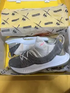 Curry5 SC 30 バスケットボールシューズ ホワイト/ゴールド Under Armour Steph Curry 3Z5 NM Sneakers, White/Gold, 12