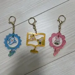 ガチャガチャ　めがねうさぎ　ゆらゆらキーホルダー　3種セット