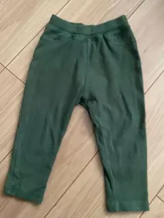 futafuta ダークグリーン パンツ