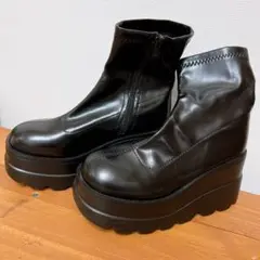 【大掃除出品】新品　レディース　ブーツ　厚底　ブラック　靴　シューズ