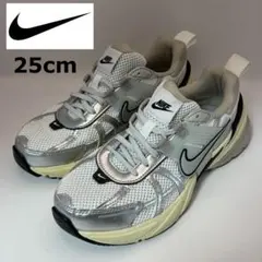 ☆MOGU☆ 様専用Nike ナイキ W V2K RUN FD0736-100