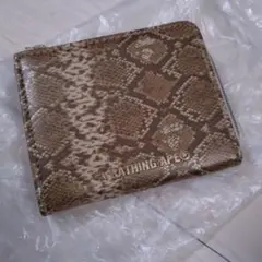 A BATHING APE® ヘビ柄コインケース