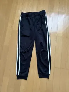 ブラック サイドストライプ トレーニングパンツ
