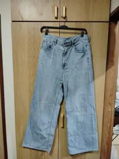 GU ライトブルー ストレートデニム 4ポケット