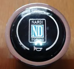 NARDIステアリングホーンボタン（ジャンク）のサムネイル