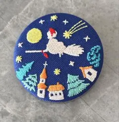 ✨スタジオジブリ 刺繍缶バッジ　魔女の宅急便✨のサムネイル