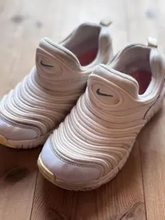 21.5cmスニーカー/ダイナモフリー｜ナイキ/NIKE
