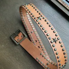スタッズ付きブラウンレザーベルト