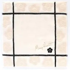 MARY QUANT マリークワント　花柄ハンカチ ピンク　ベージュ