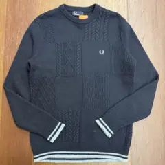 FRED PEPRY ニット セーター 刺繍ロゴ 古着 ネイビー Mサイズ