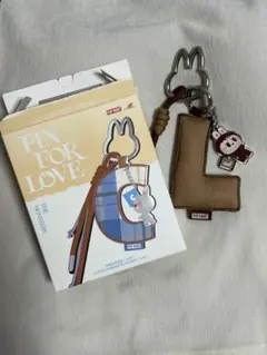 【正規品】POP MART L字型キーホルダー