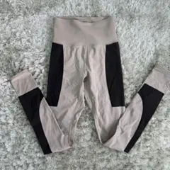 ☘️P1☘adidas by STELLAMcCARTNEY レギンス パンツ M