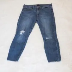 Item thumbnail for item f2f178c1-f6f4-4101-89c3-460fafbc5343