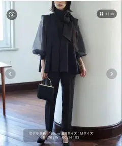 オーガンジースリーブタックフレアトップス＆シークレットゴムスリムテーパードパンツ