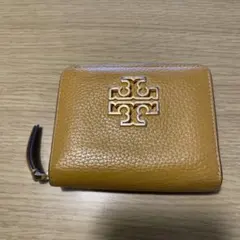 トリーバーチの二つ折り財布