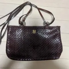FENDI フェンディ 編み込みレザー ショルダーバッグ