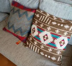 ニコアンド　幾何学模様 クッションカバー 2点セット　新品タグ付きあり