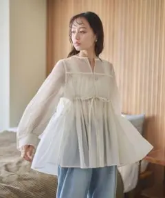 537 アースミュージック＆エコロジー　フロントリボンシアーチュニック新品未使用