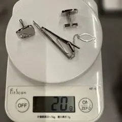 SIlVER刻印ネクタイピンとカフスボタンセット