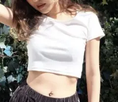 EVRIS クロップド丈 半袖Tシャツのサムネイル