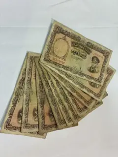 ミャンマー 旧紙幣 5枚セット チャット - メルカリ