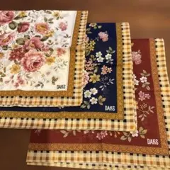 DAKS ハンカチ 3枚セット 花柄のサムネイル