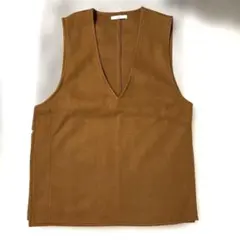 2／12限定価格　 暖かい　 Ada. オレンジベスト 美品