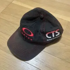 OAKLEY キャップ CTS 刺繍 ブラック レッドのサムネイル