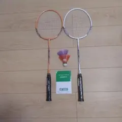 YONEX 배드민턴 라켓 2개 세트 (셔틀 포함)