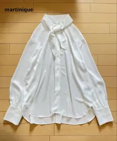 美品／martinique マルティニーク　ボウタイブラウス　長袖　ホワイト