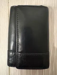 GUCCI ブラックレザーキーケース