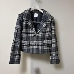 Item thumbnail for item 3d83b3fc-4f5f-43d0-aee5-028c13497866