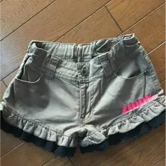 ジディー  カーキ色 ショートパンツ サイズ １３０センチ