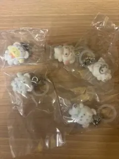 サンリオ　ふわふわスノー　めじるしアクセサリー　セミコンプ　匿名配送