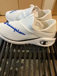 Champion ホワイト スリッポンスニーカーのサムネイル