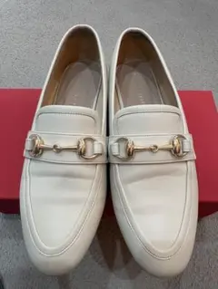 ローファー ゴールド金具付き